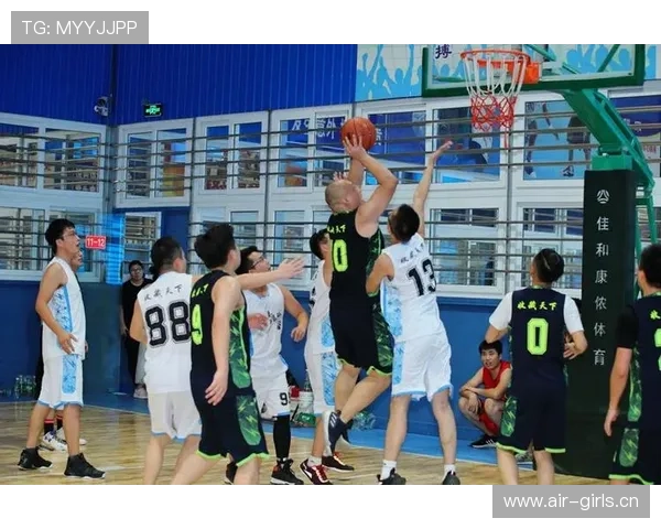 体育赛事平台头条：全新赛季揭幕战精彩纷呈 直播互动体验全面升级 - 副本